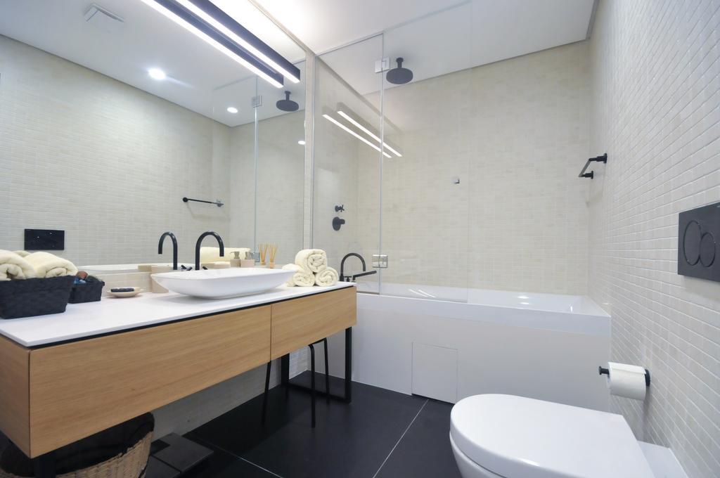 Leona Residences Apartment *